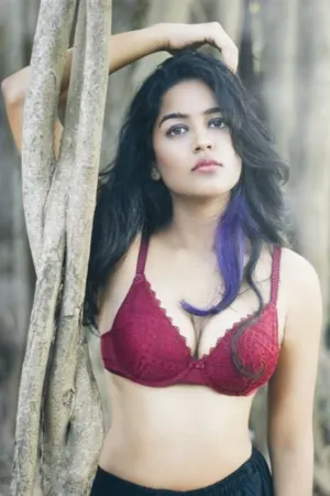 Genuine Service Call Girl Oshin Sadar Bazar