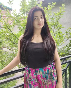 Aanshi Dave Best Independent Call Girl Service Provaid