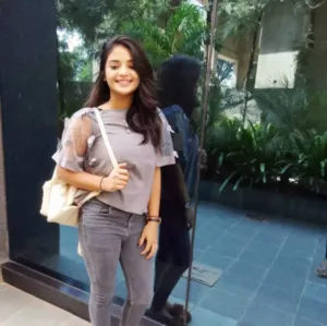 Independant Call Girl Jeevika Greater Noida Sector 19