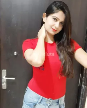 Myself Low Price Call Girl Yamini Noida Sector 32