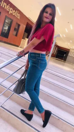 Call Girl Kritika Gyan Khand Iii Cheapest Vip