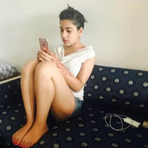 Call Girl Anusha Noida Sector 135 Cheap Price