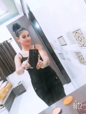 Namitha West Delhi Call Girl Cheapest Vip