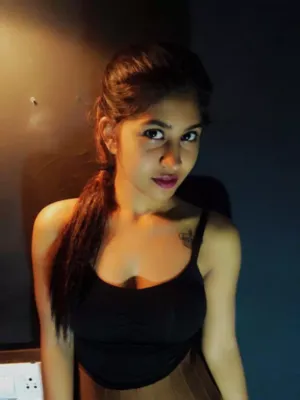 Cheapest Vip Call Girl Anamika Gyan Khand Iii