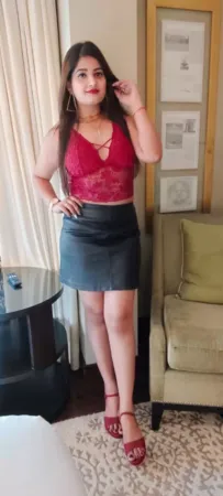 Modern Beauty Girl South Ex Punjabi Bagh