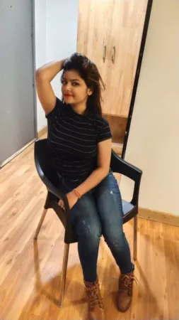 Cheap Price Call Girl Aayushi Faridabad Sector 20a