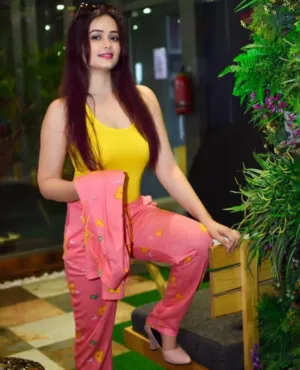 Call Girl Chahat Shahdara Low Price
